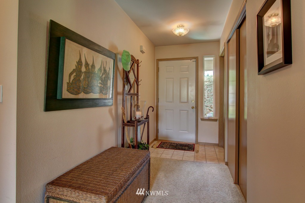 12208 Northeast 165th Place Bothell, WA 98011 - Photo 3 of 23 Gallery Image 3
