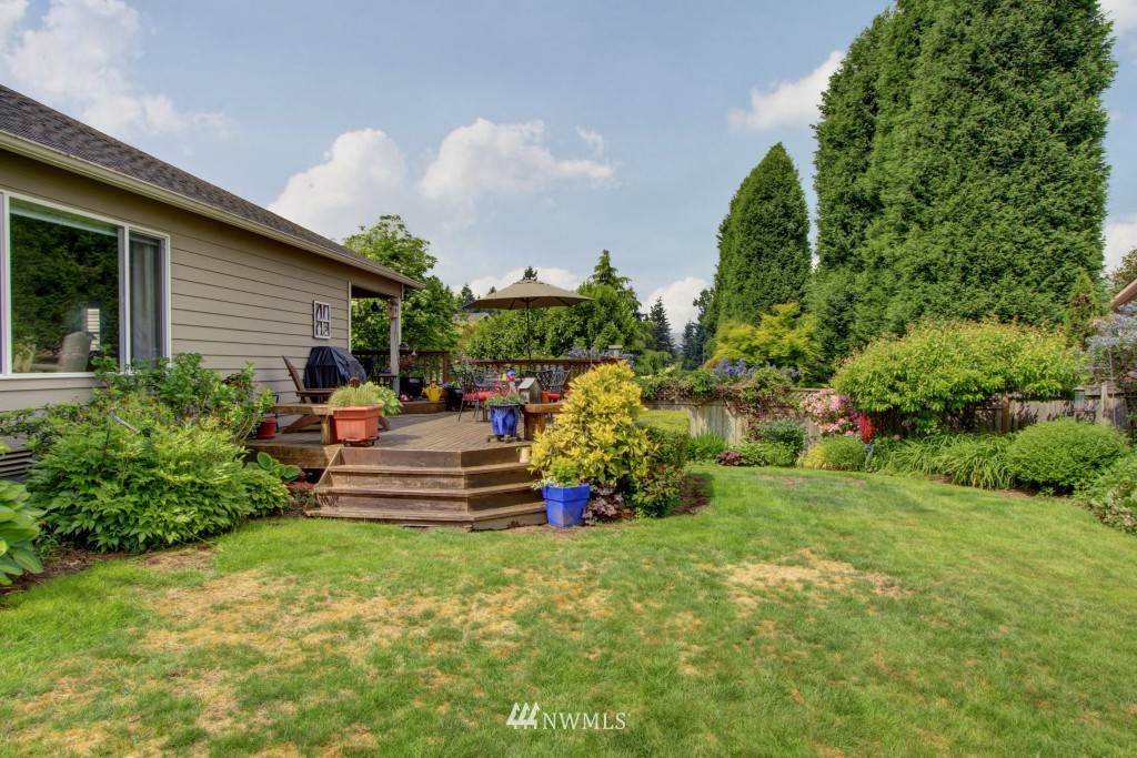 12208 Northeast 165th Place Bothell, WA 98011 - Photo 21 of 23 Gallery Image 21