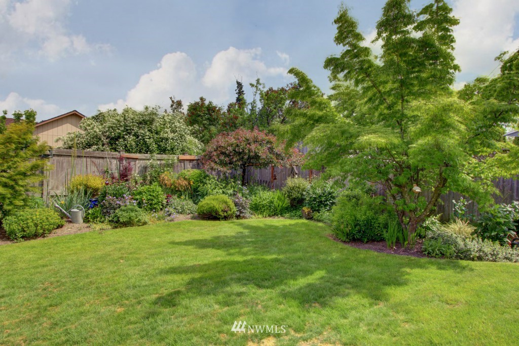 12208 Northeast 165th Place Bothell, WA 98011 - Photo 23 of 23 Gallery Image 23