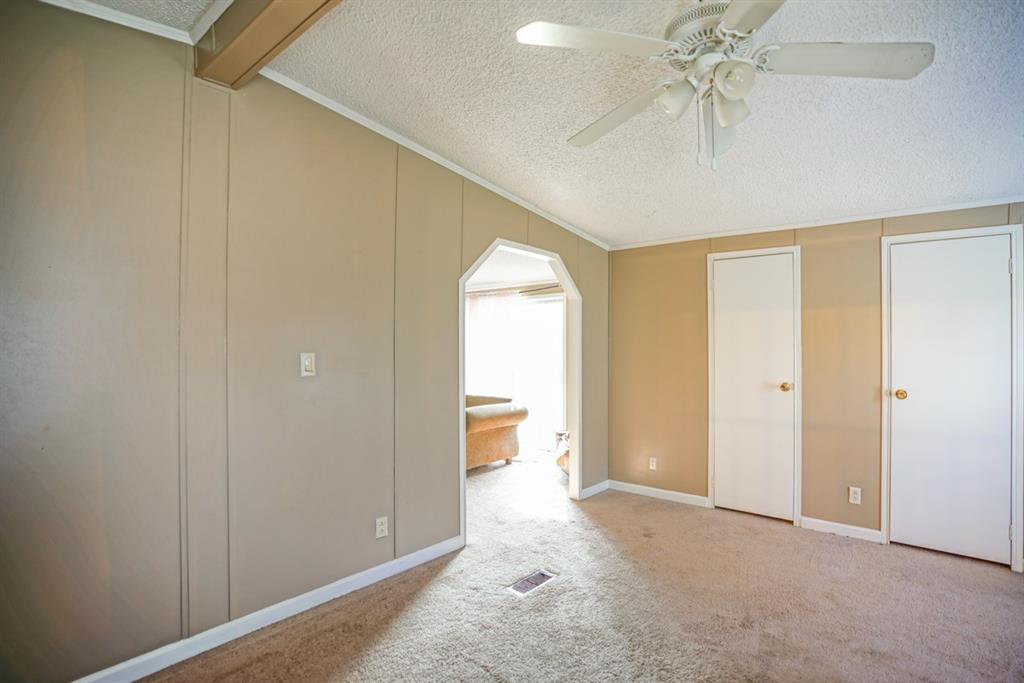 126 Sorrel Way Alvarado, TX 76009 - Photo 21 of 29