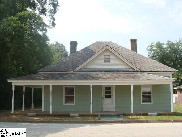 110 Bennett Street Greer, SC 29651 - Photo 1 of 18 Gallery Image 1