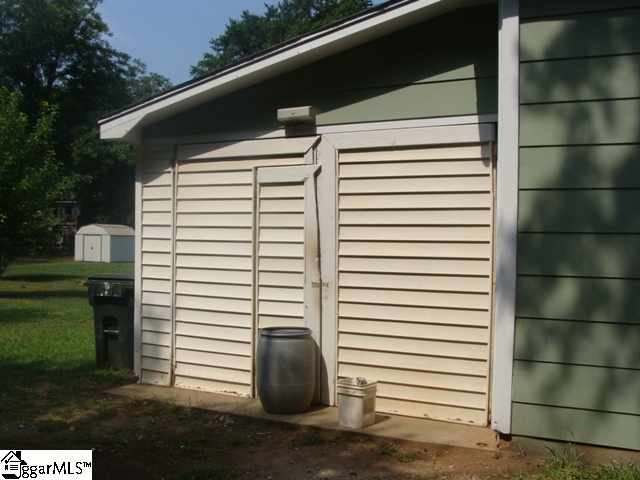 110 Bennett Street Greer, SC 29651 - Photo 15 of 18 Gallery Image 15