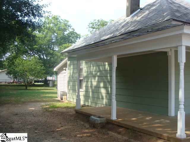 110 Bennett Street Greer, SC 29651 - Photo 16 of 18 Gallery Image 16