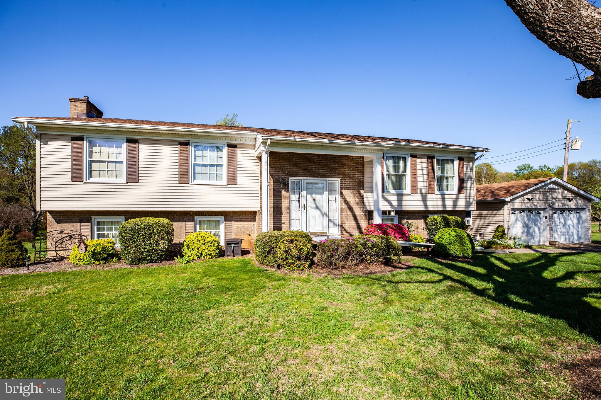 189 McCarty Road Fredericksburg, VA 22405 - Photo 3 of 40 Gallery Image 3