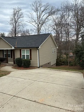 $1,700 | 520 Hillandale Street Northeast, Concord, NC 28025