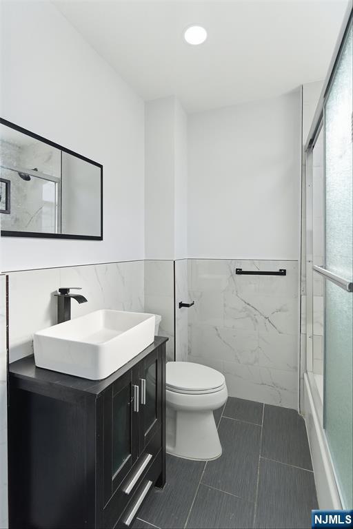 280 Wilson Avenue, Unit 2L Kearny, NJ 07032 - Photo 5 of 6