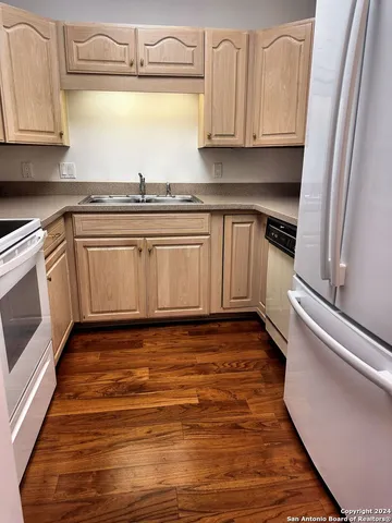 $19,500 | 1 Towers Park Lane, Unit 504, San Antonio, TX 78209