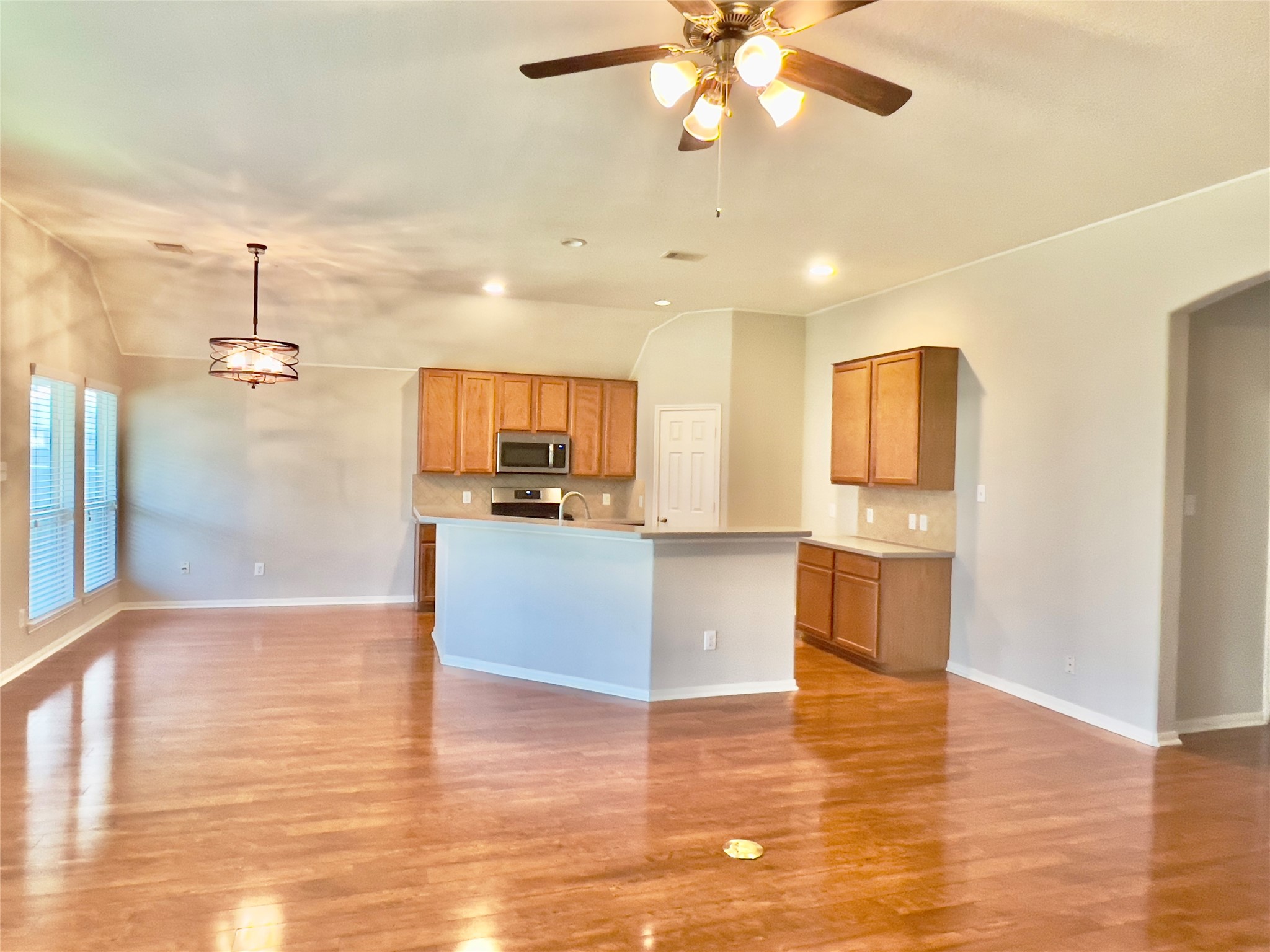 9912 Western Ridge Way Conroe, TX 77385 - Photo 11 of 36