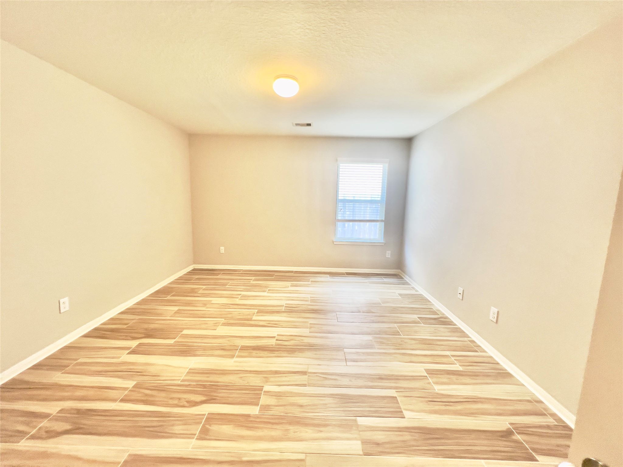 9912 Western Ridge Way Conroe, TX 77385 - Photo 27 of 36 Tile floor