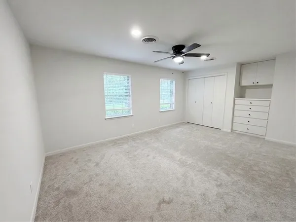 $8,000 | 365 Piney Point Road, Houston, TX 77024