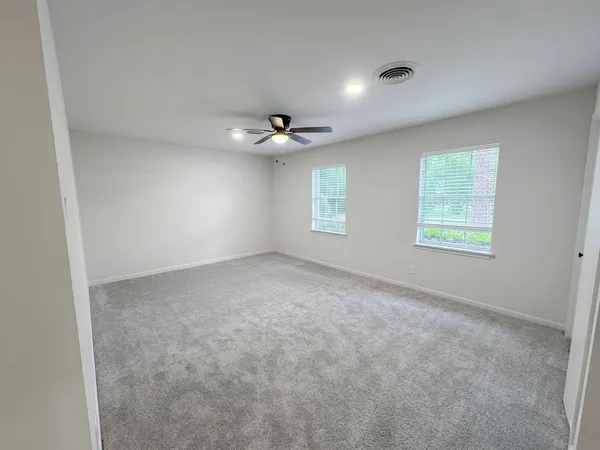$8,000 | 365 Piney Point Road, Houston, TX 77024