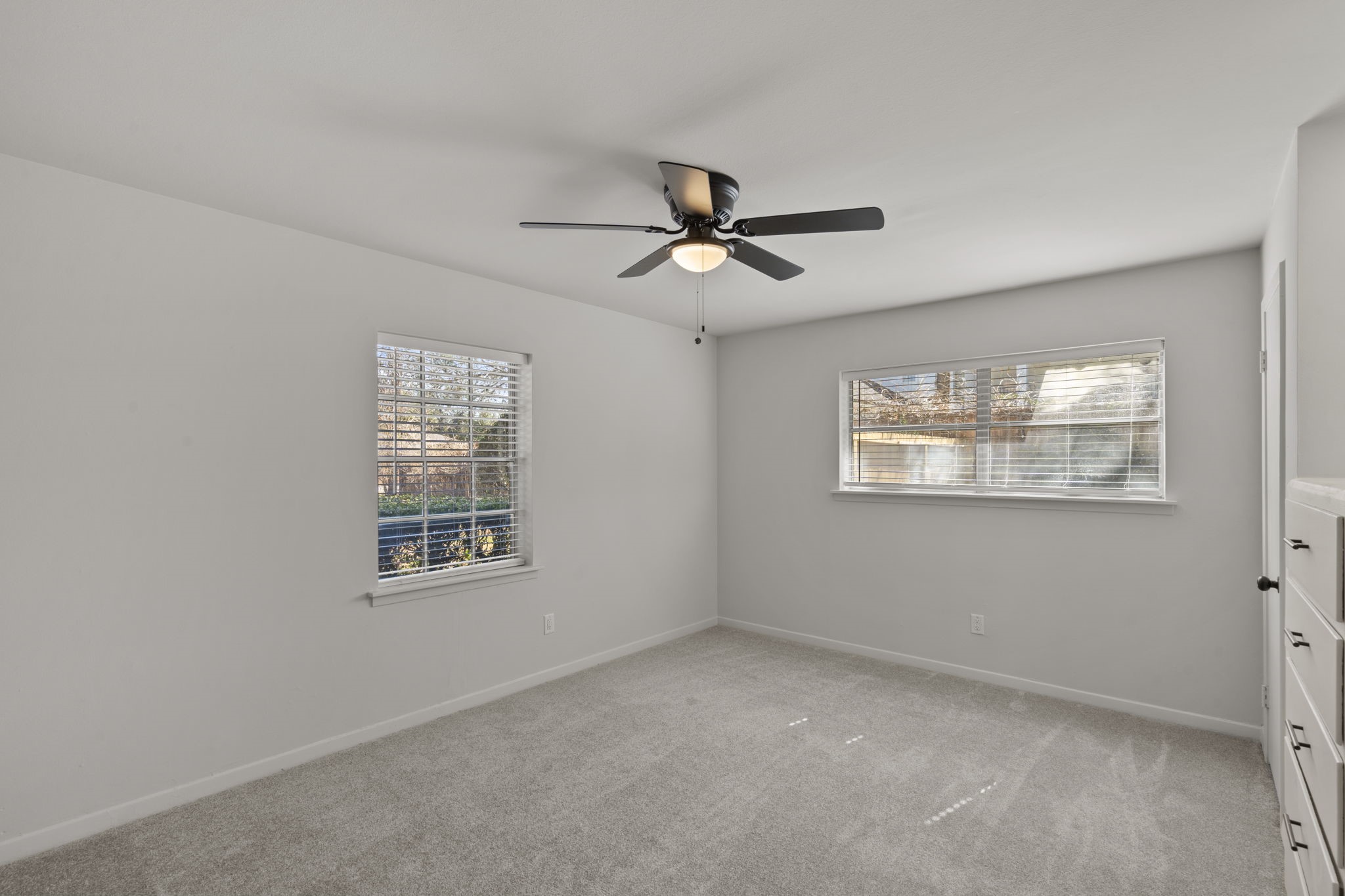 365 Piney Point Road Houston, TX 77024 - Photo 22 of 36