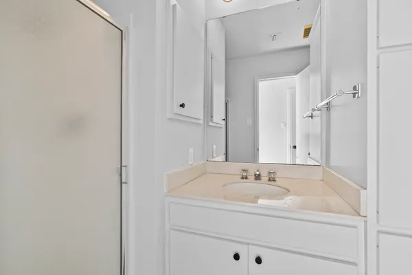 $8,000 | 365 Piney Point Road, Houston, TX 77024