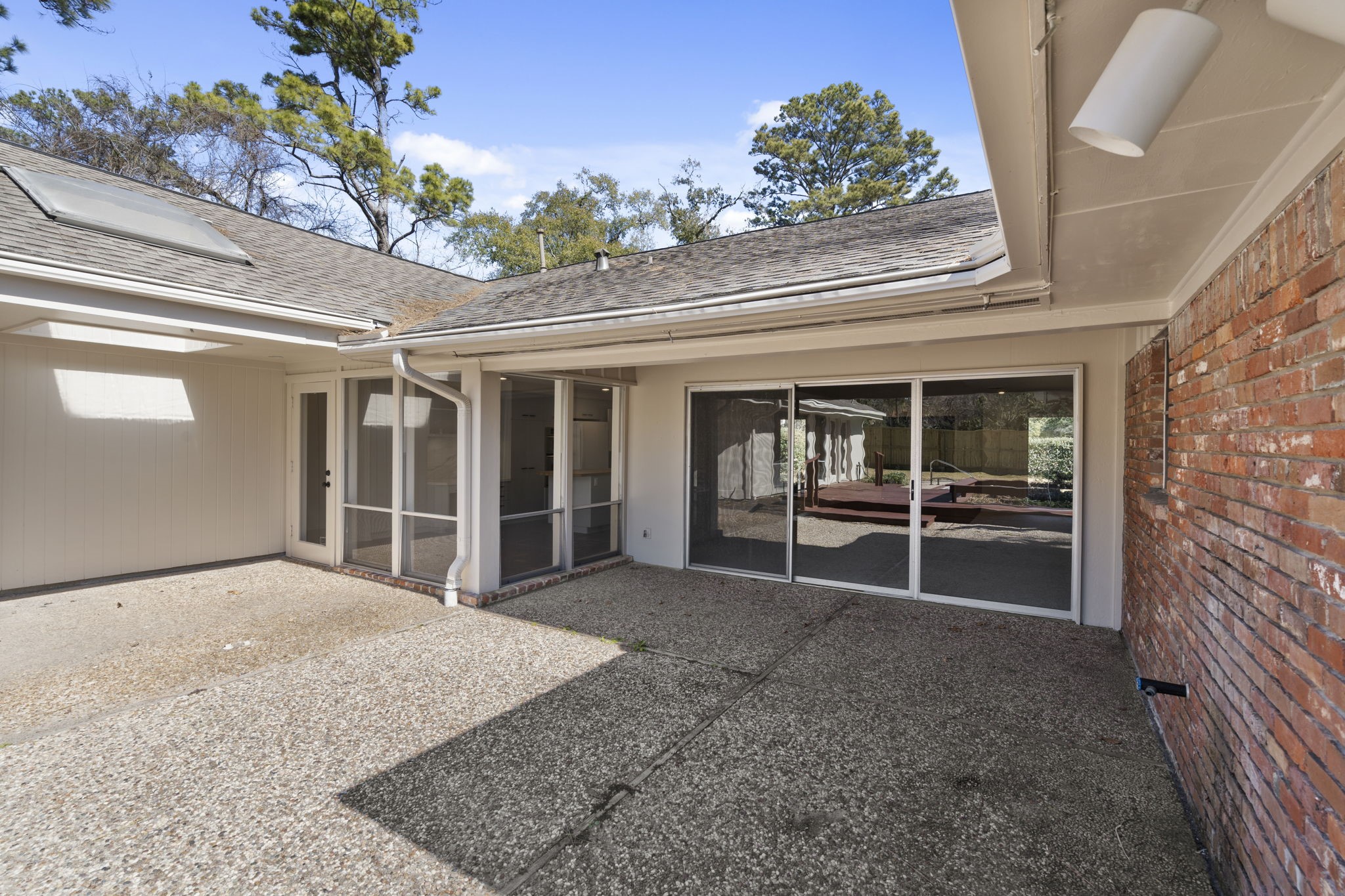 365 Piney Point Road Houston, TX 77024 - Photo 30 of 36