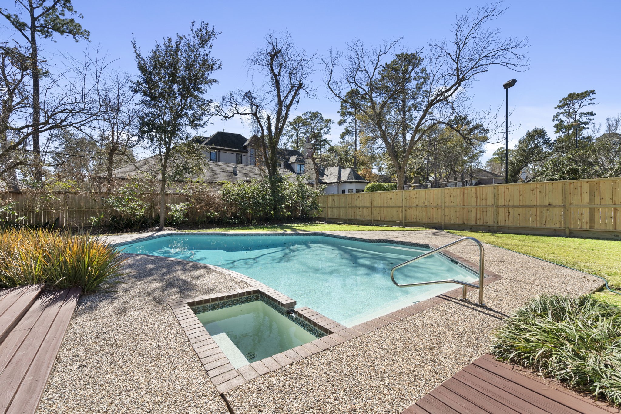 365 Piney Point Road Houston, TX 77024 - Photo 34 of 36