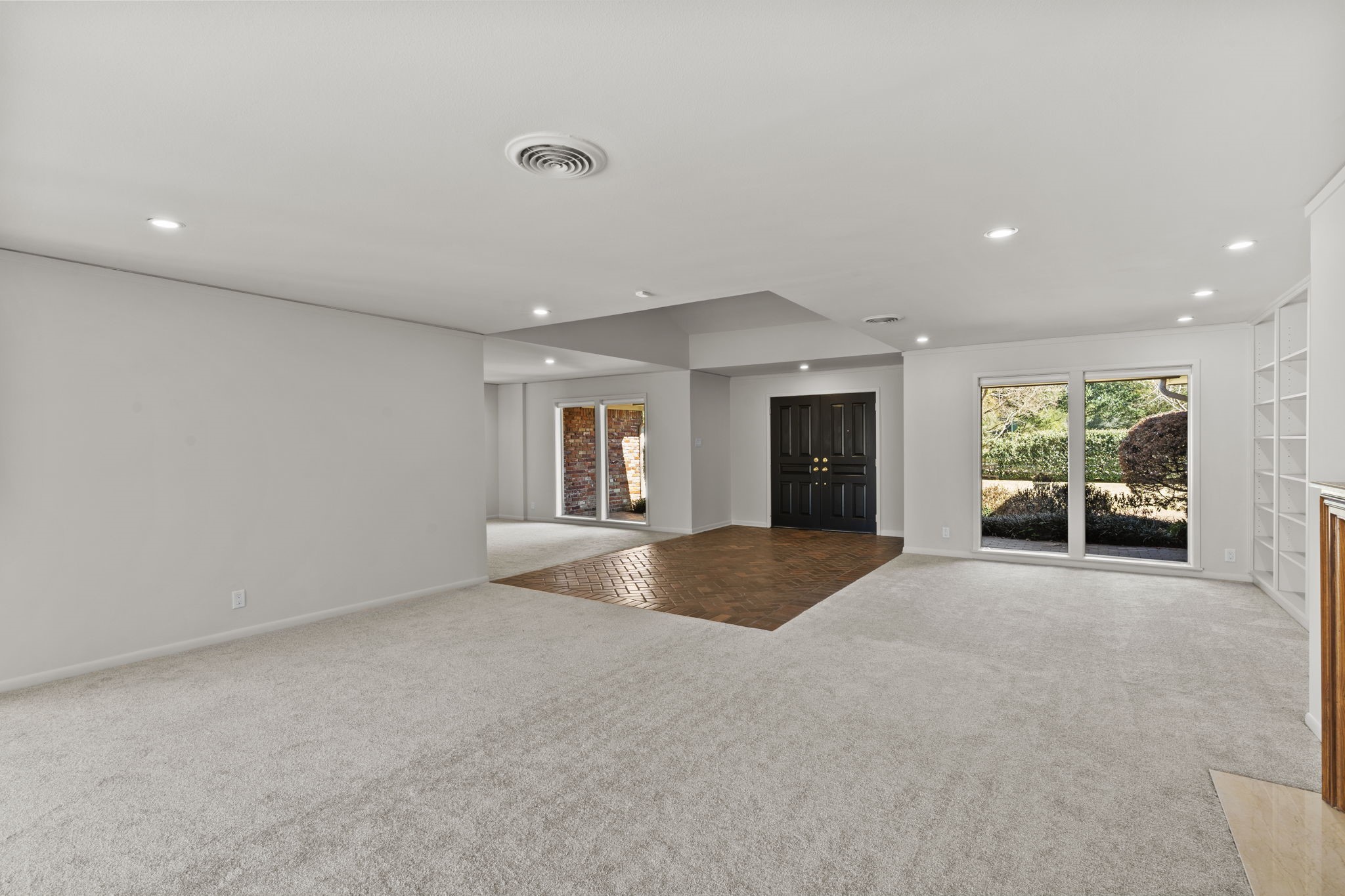 365 Piney Point Road Houston, TX 77024 - Photo 6 of 36