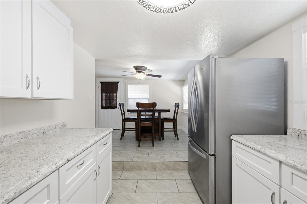 188 Mobile Avenue Altamonte Springs, FL 32714 - Photo 7 of 24