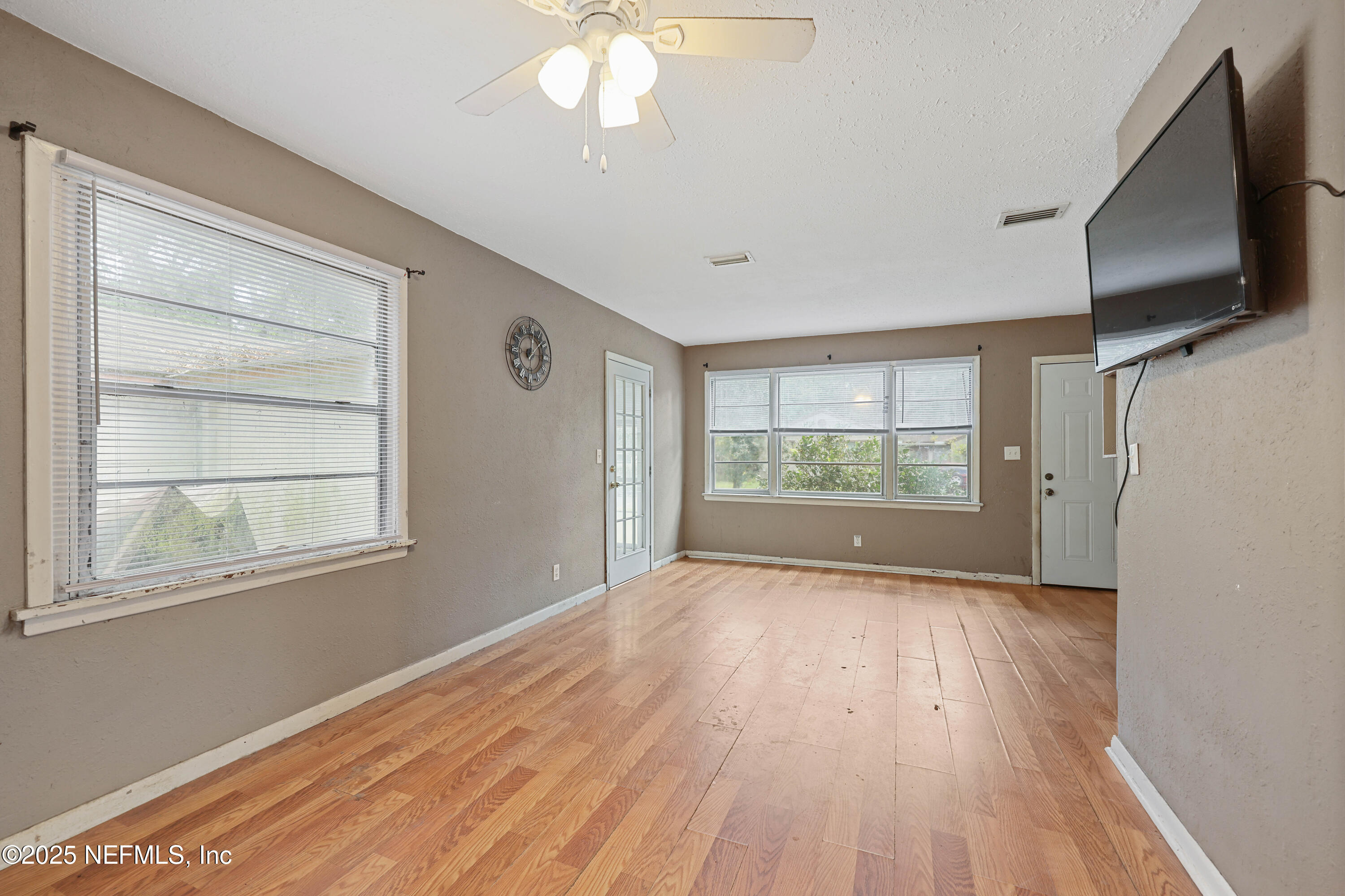 3527 Oleander Street Jacksonville, FL 32254 - Photo 11 of 33 Family Room