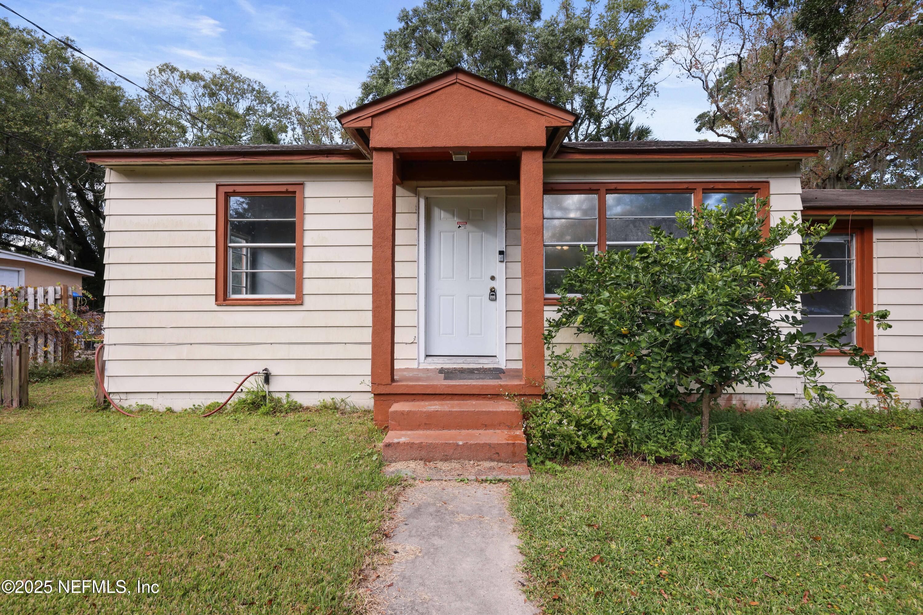 3527 Oleander Street Jacksonville, FL 32254 - Photo 4 of 33 Front