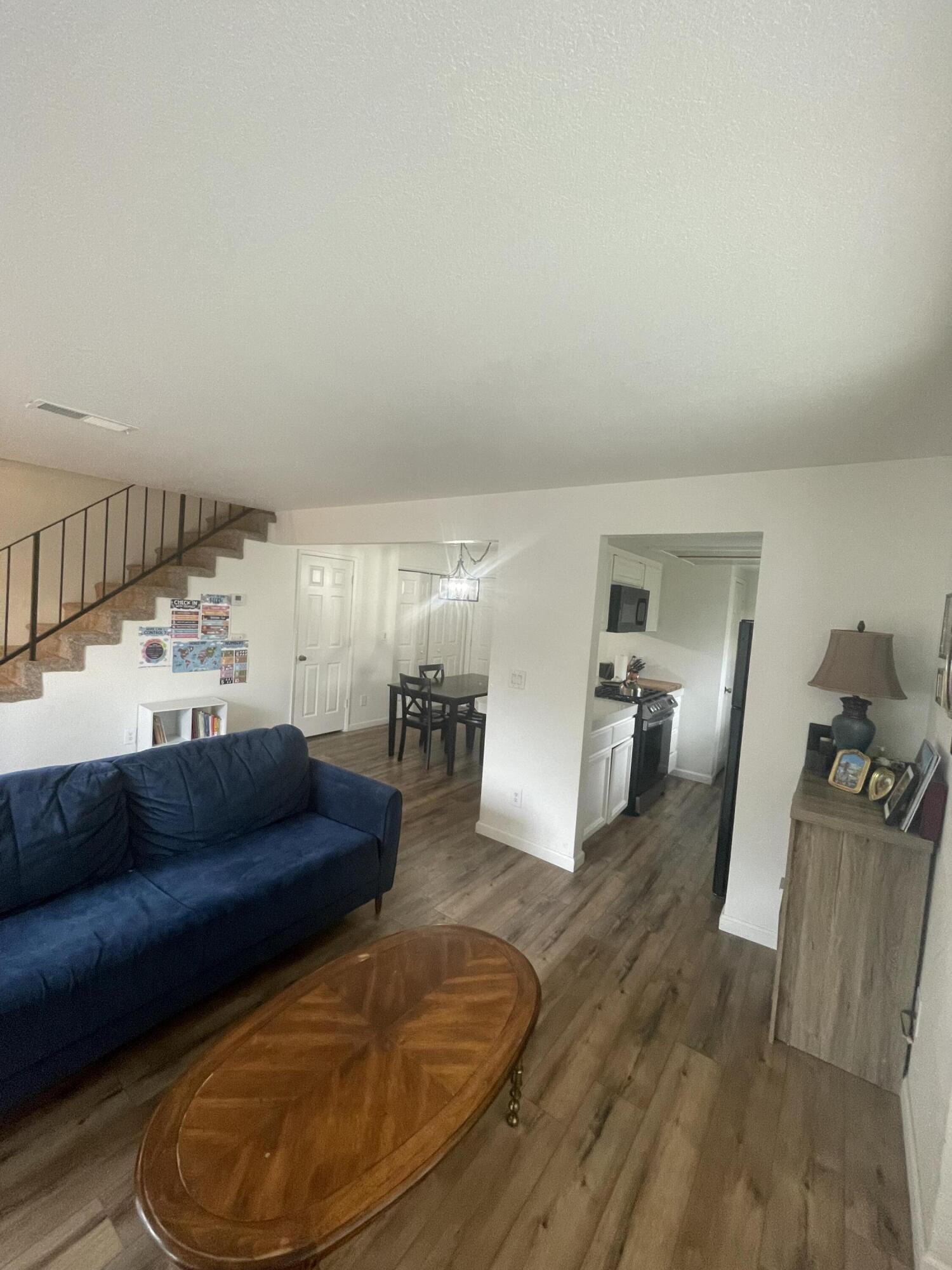 200 Ridgetop Drive, Unit 25 Redding, CA 96003 - Photo 9 of 18 IMG_8331