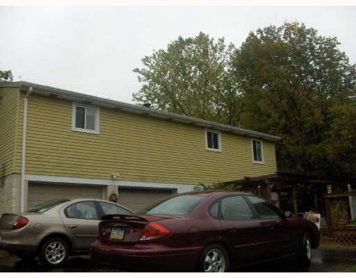 208 Jones Road Cabot, PA 16023 - Photo 2 of 10 Exterior Back.