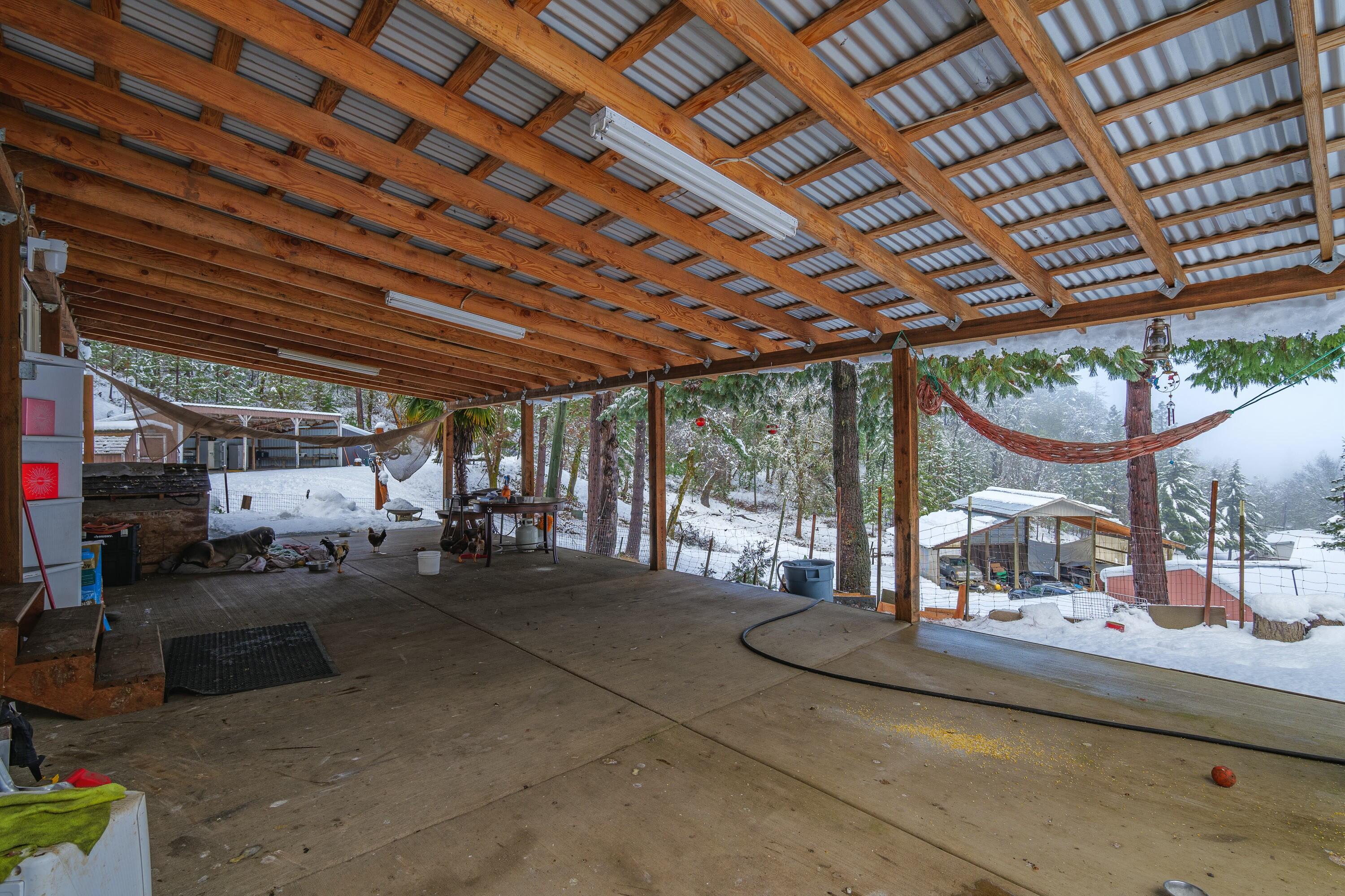 10511 Lower River Road Grants Pass, OR 97526 - Photo 18 of 20 tempImagex6UaiV