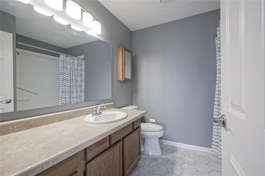 11724 Shannon Pointe Road Indianapolis, IN 46229 - Photo 17 of 29 Gallery Image 17