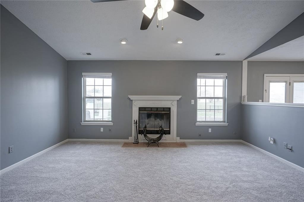 11724 Shannon Pointe Road Indianapolis, IN 46229 - Photo 7 of 29 Gallery Image 7