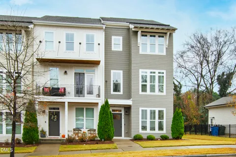 $725,000 | 718 Peakland Place, Raleigh, NC 27604