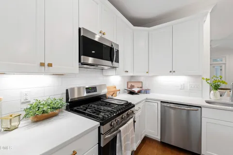 $725,000 | 718 Peakland Place, Raleigh, NC 27604