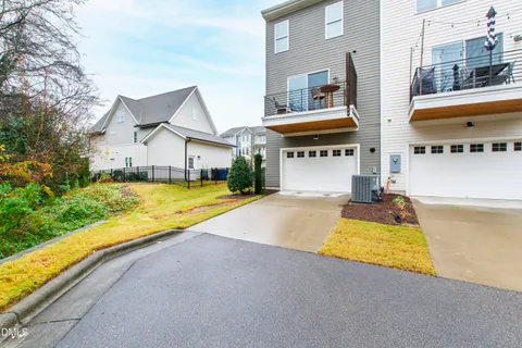 $725,000 | 718 Peakland Place, Raleigh, NC 27604