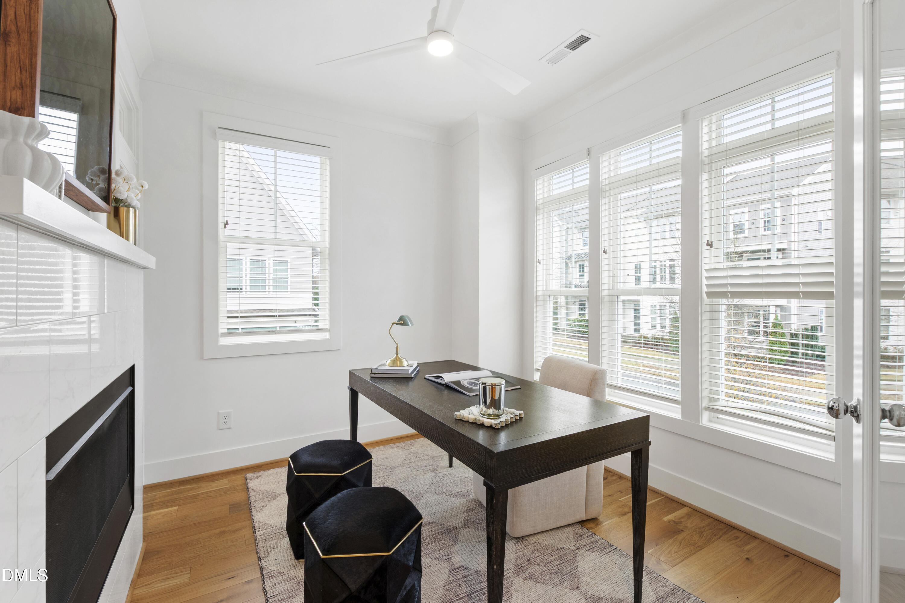 718 Peakland Place Raleigh, NC 27604 - Photo 4 of 48 a room with furniture and a window