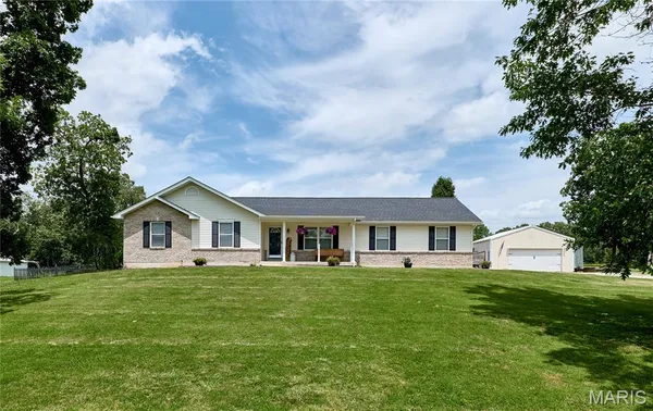 $395,000 | 205 Hickory Farms Drive, Hawk Point, MO 63349
