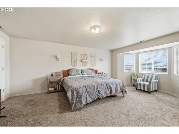 $460,000 | 3717 Riviera, Eugene, OR 97402