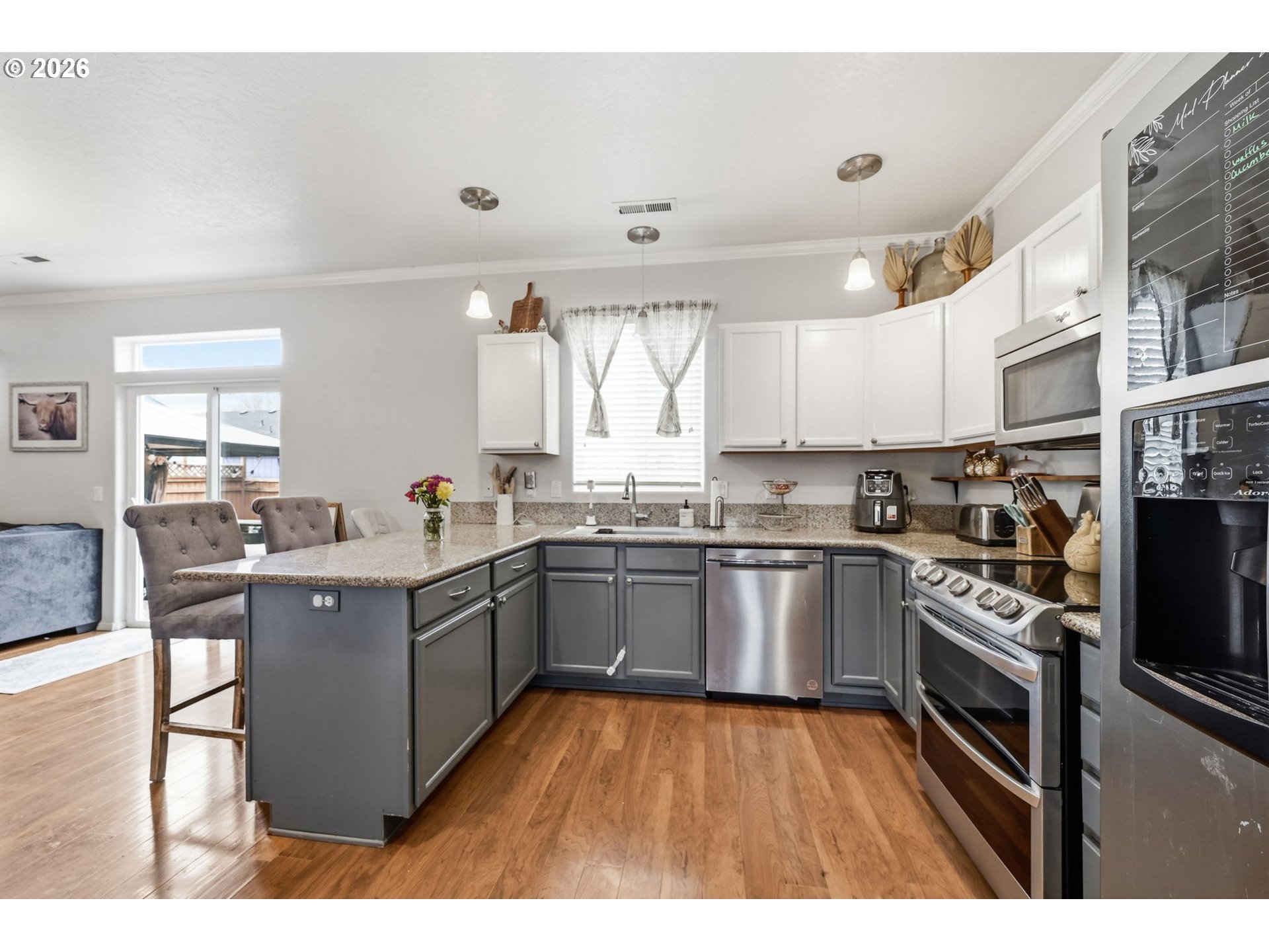 3717 Riviera Eugene, OR 97402 - Photo 7 of 47