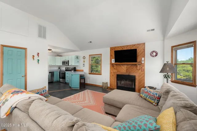 $599,000 | 2324 Ocean Sands Road, Corolla, NC 27927