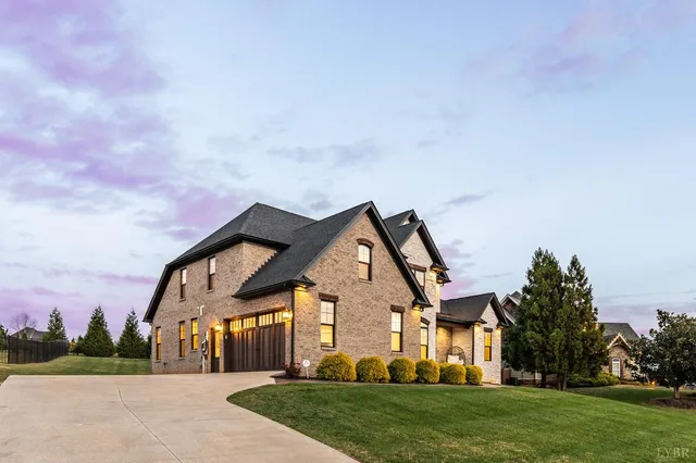 a view of a livingroom with wooden floor