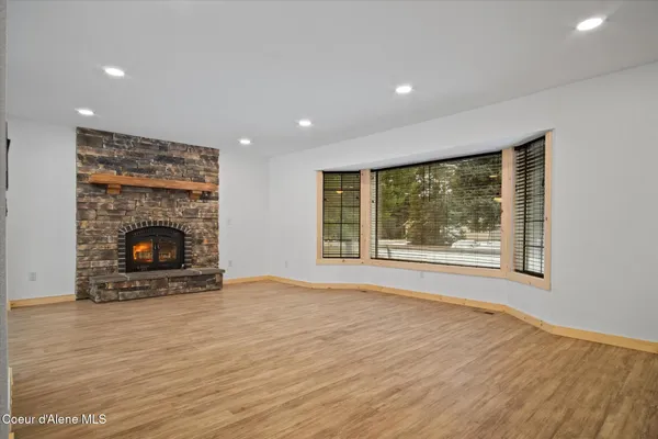 $599,000 | 6933 West Tesemini Drive, Spirit Lake, ID 83869