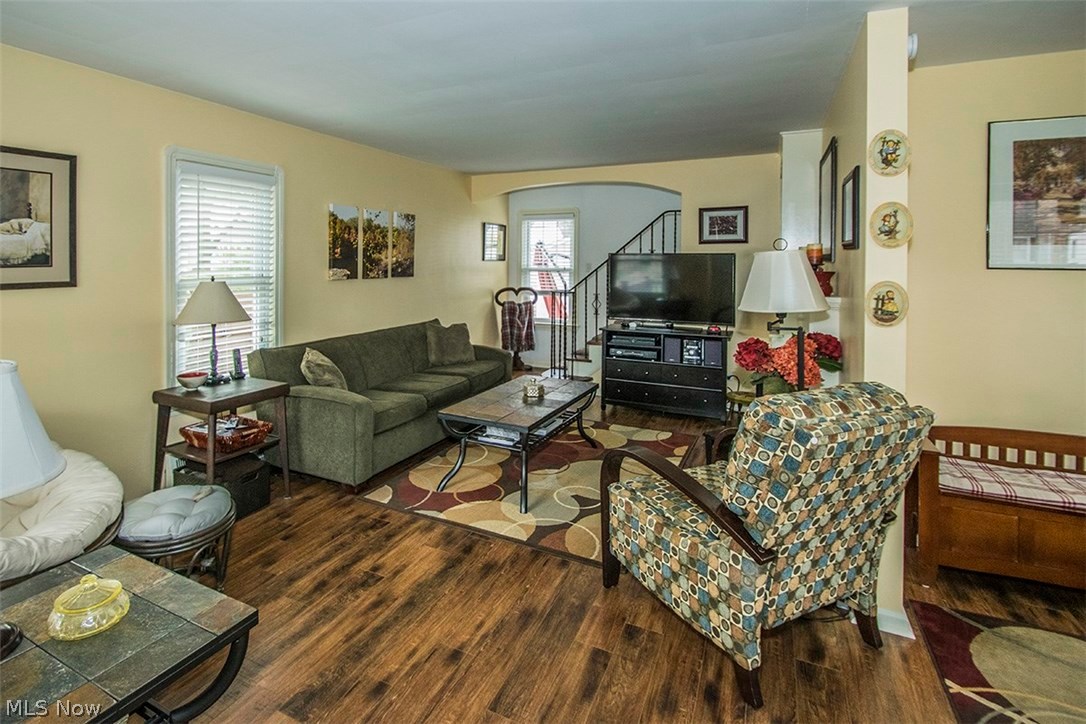 14541 Alger Road Cleveland, OH 44111 - Photo 8 of 35 Gallery Image 8