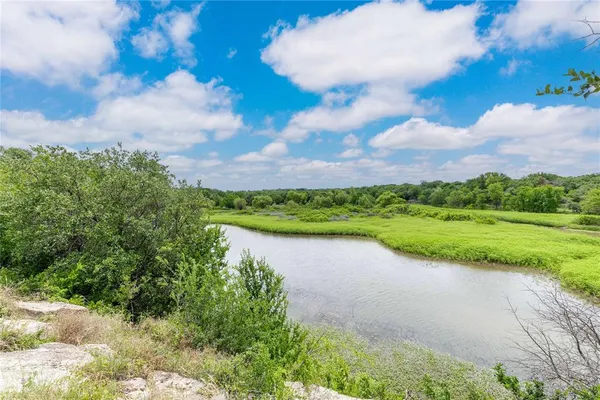 $189,000 | 4500 Lake Shore Drive, May, TX 76857