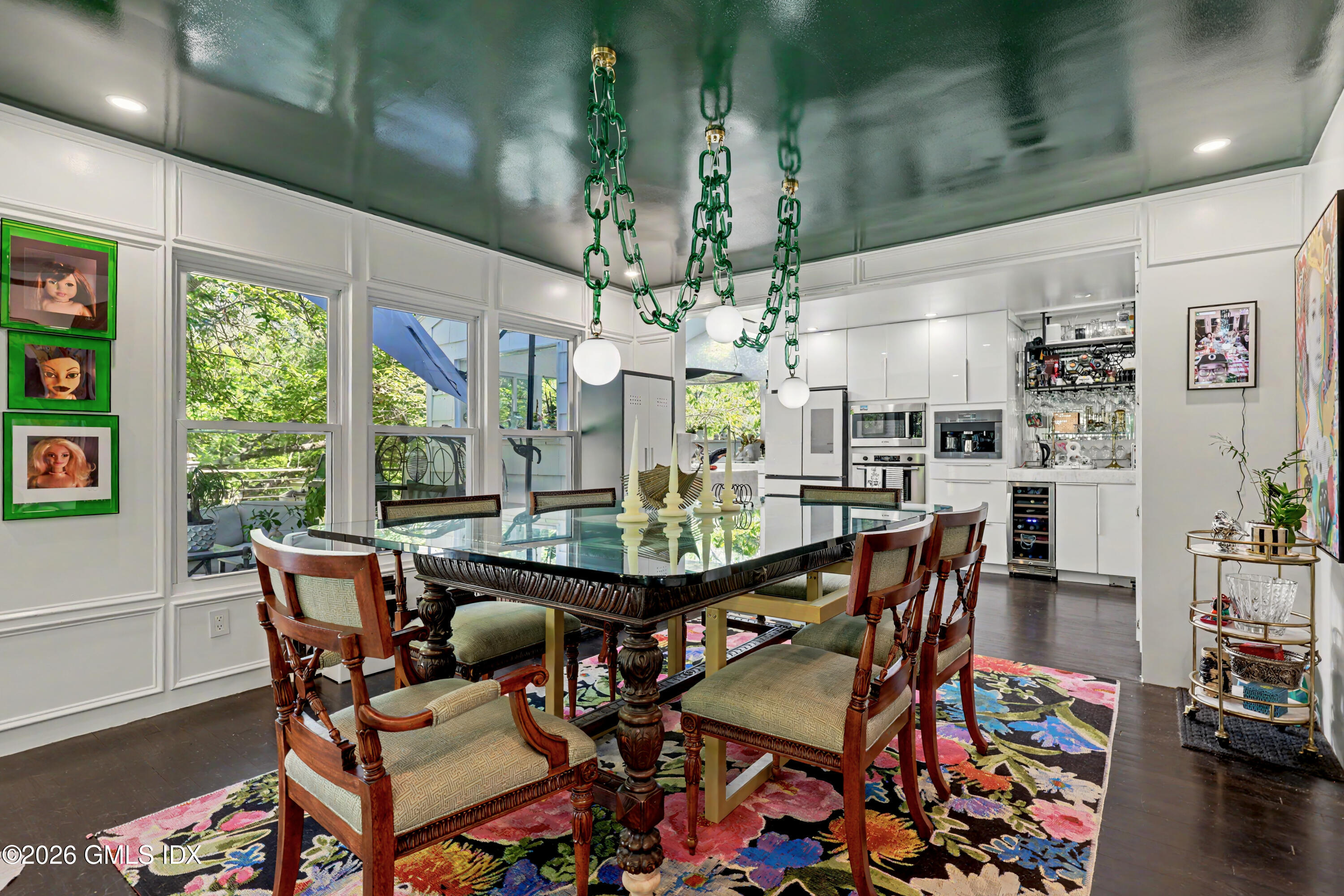 84 Hunting Ridge Road Greenwich, CT 06831 - Photo 11 of 37 Dining Room