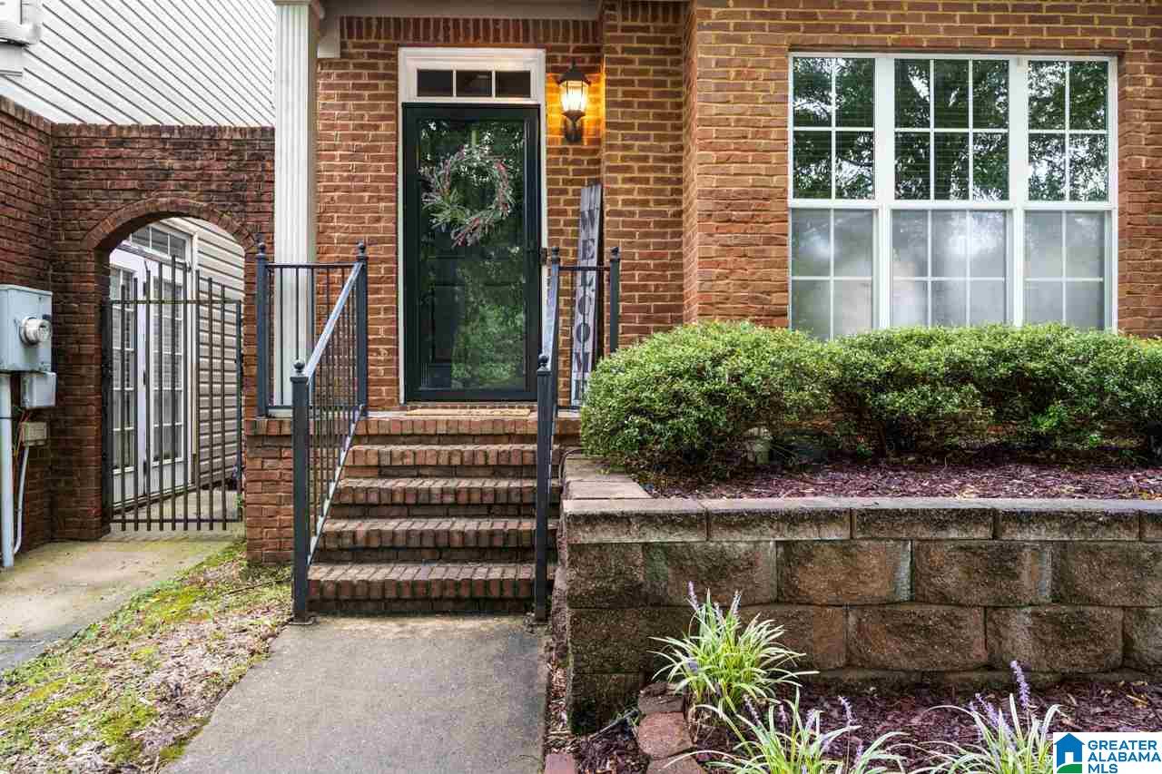 225 Calloway Lane Pelham, AL 35124 - Photo 2 of 20