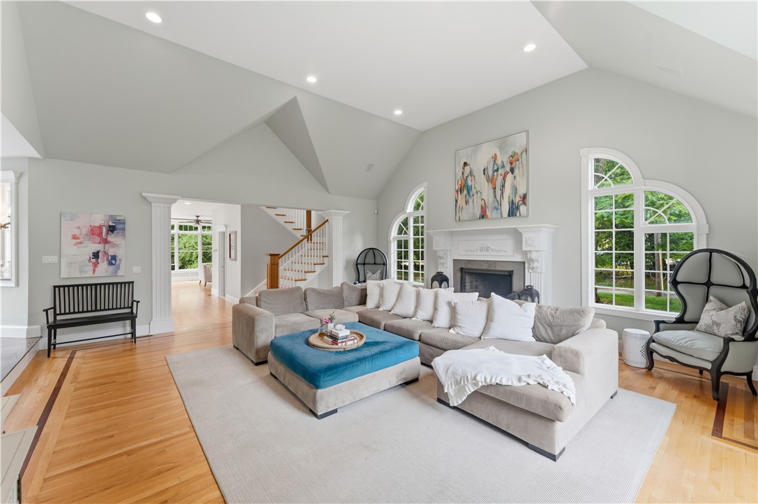 198 Poppasquash Road Bristol, RI 02809 - Photo 28 of 48