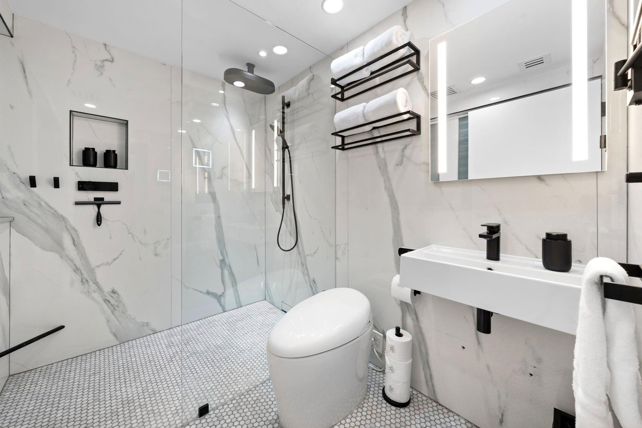 124 11th Street Miami Beach, FL 33139 - Photo 17 of 93 Photo 17