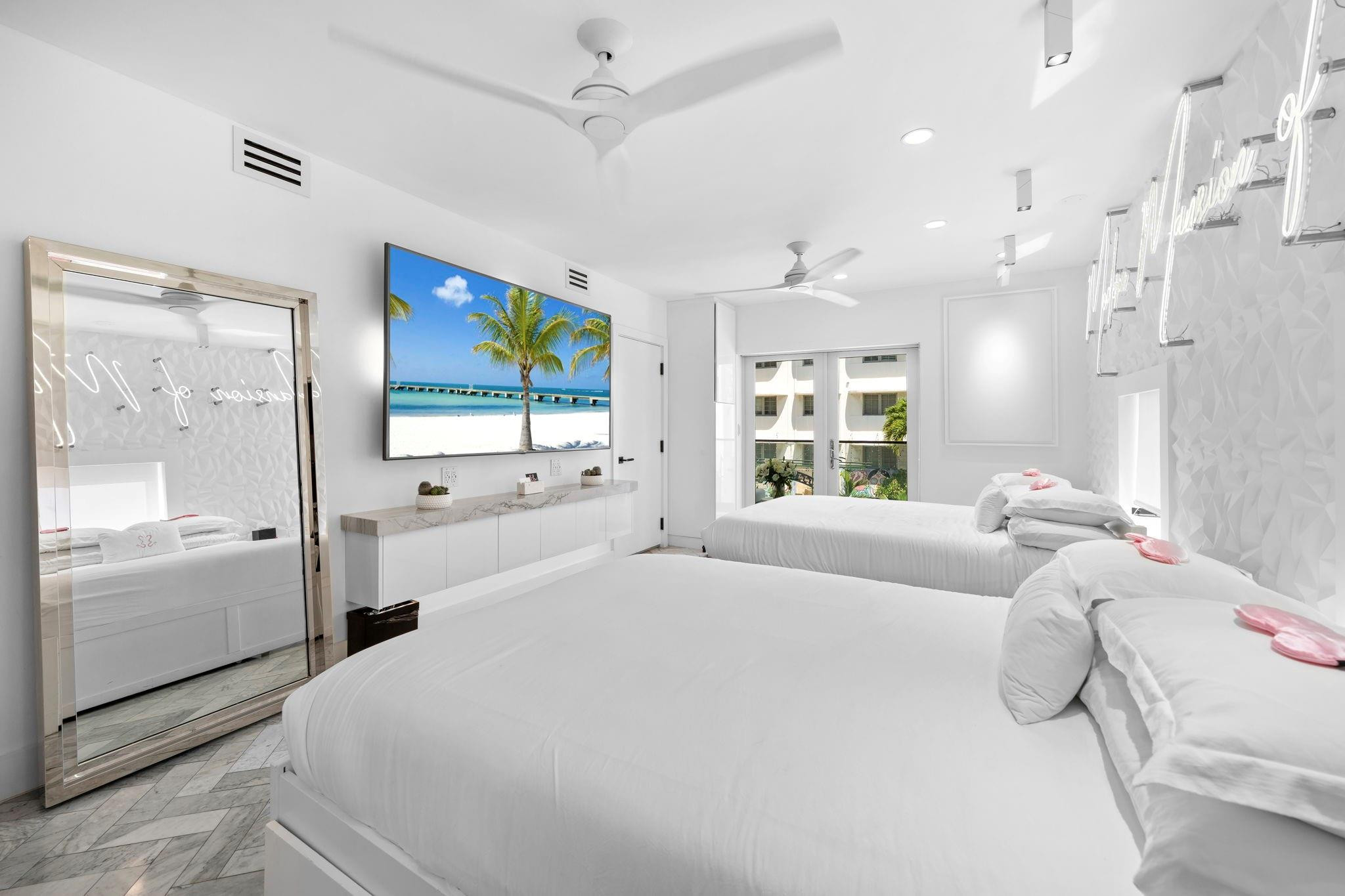 124 11th Street Miami Beach, FL 33139 - Photo 2 of 93 Photo 2