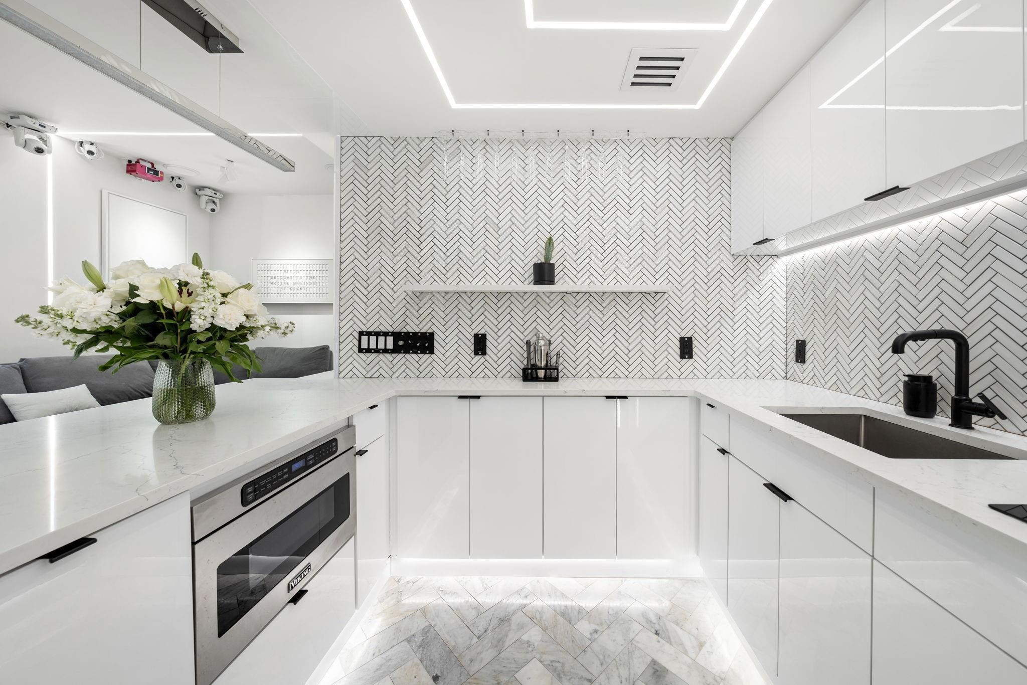 124 11th Street Miami Beach, FL 33139 - Photo 25 of 93 Photo 25