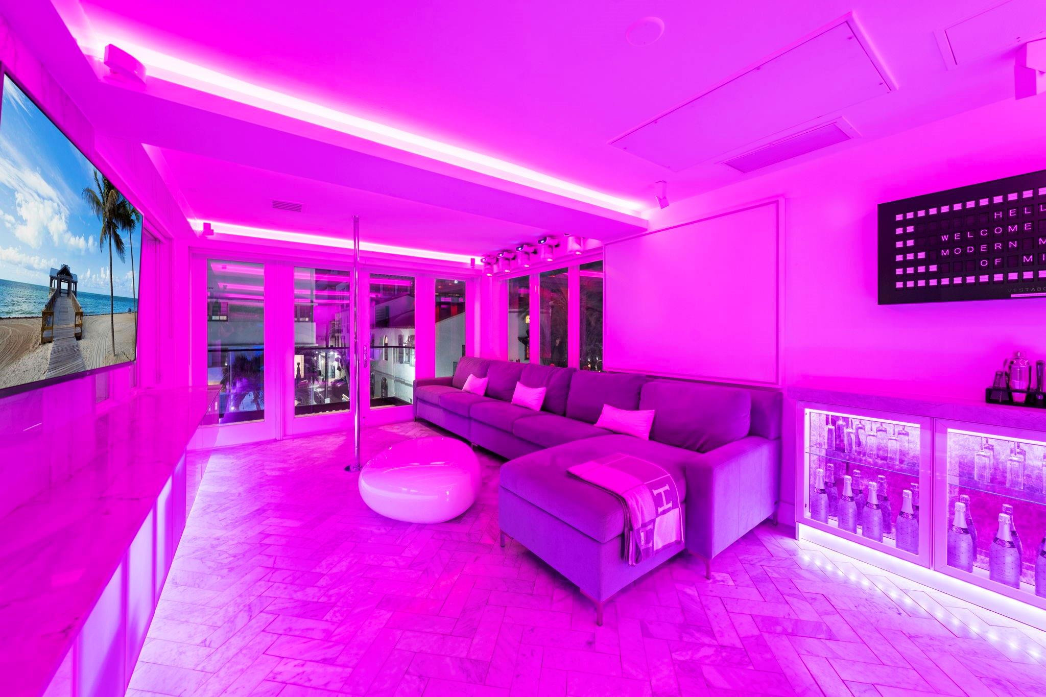 124 11th Street Miami Beach, FL 33139 - Photo 38 of 93 Photo 38