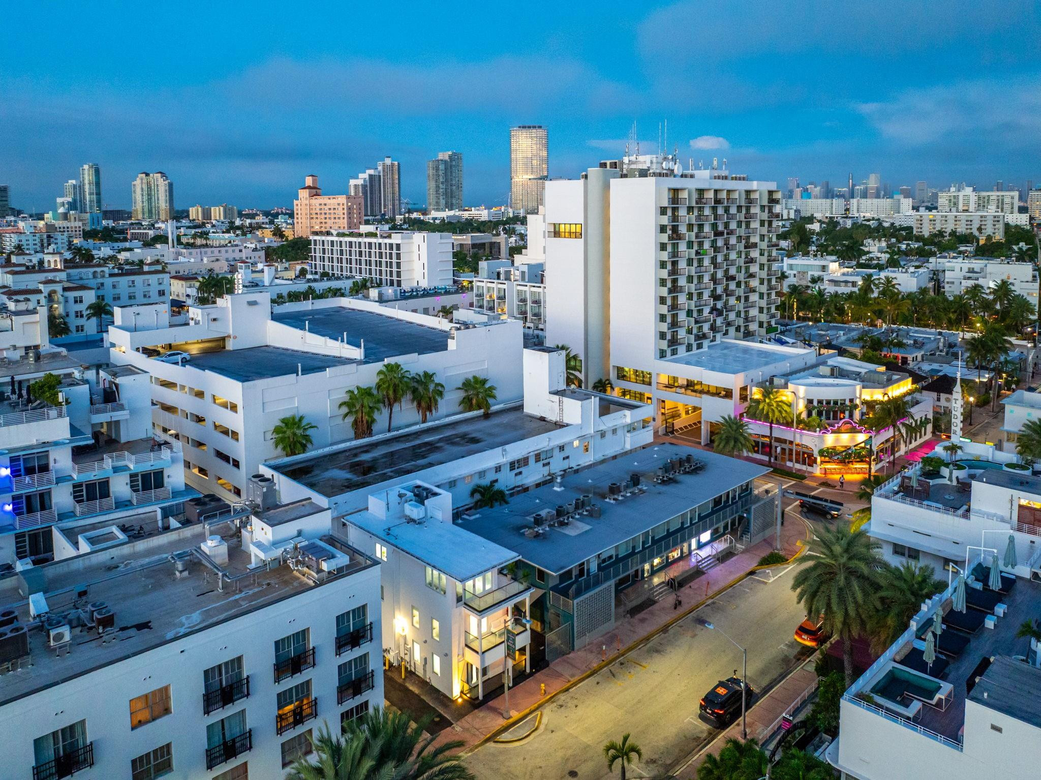 124 11th Street Miami Beach, FL 33139 - Photo 79 of 93 Photo 86