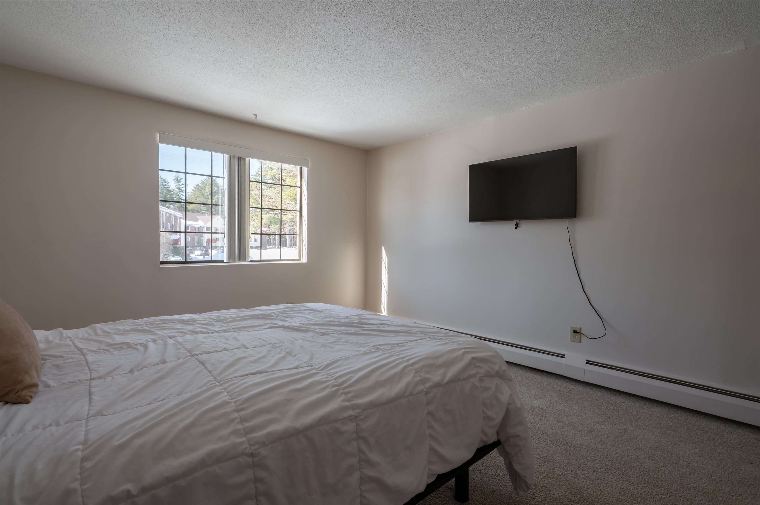 36 English Village Road, Unit 202R Manchester, NH 03102 - Photo 18 of 30