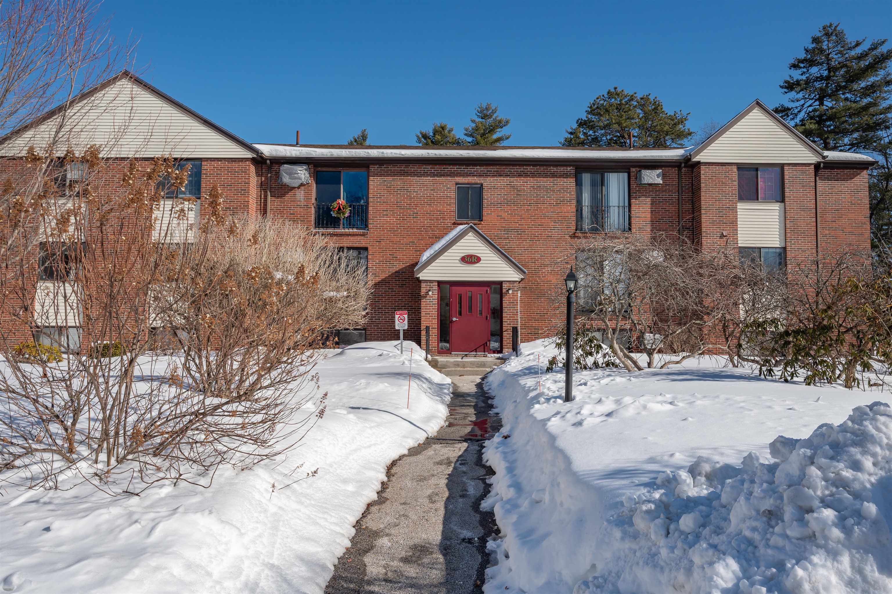 36 English Village Road, Unit 202R Manchester, NH 03102 - Photo 27 of 30